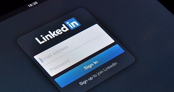 SlideShare on LinkedIn Profiles: This Week in Social Media
